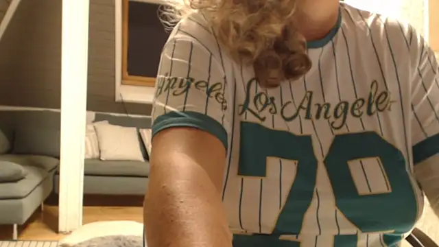 KimMitchelli online show from 10/14/25, 06:09