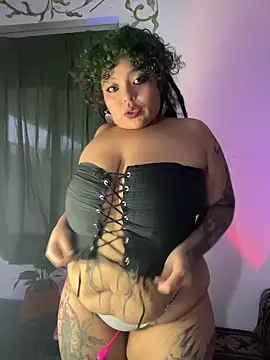 Snapshot of PrincessLauren420 chatting on 03/14/26, 11:10 PrincessLauren420 online show from 03/14/26, 11:10