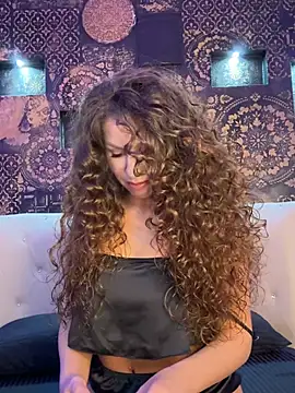 Marilyn La Rose online show from 02/05/26, 06:23