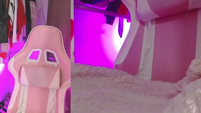 Snapshot of KataFerreira777 chatting on 11/30/25, 12:36 KataFerreira777 online show from 11/30/25, 12:36