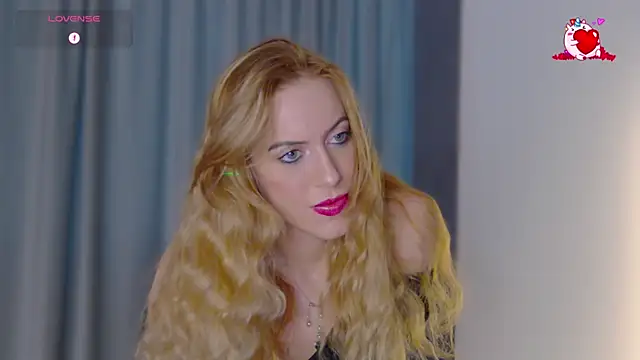 Snapshot of RockQueen_A chatting on 02/07/25, 05:31 RockQueen A online show from 02/07/25, 05:31