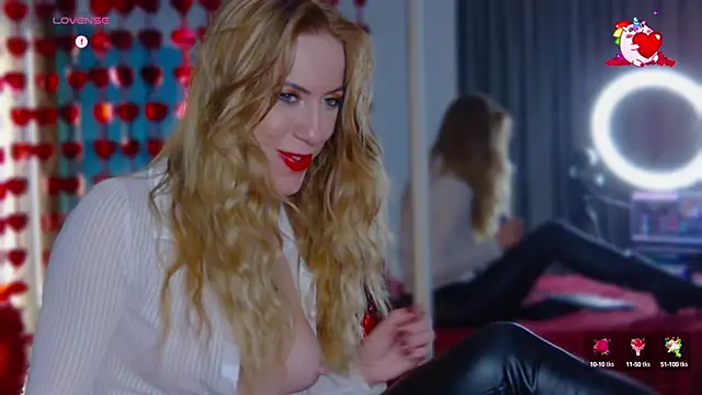 Snapshot of RockQueen_A chatting on 02/11/25, 05:50 RockQueen A online show from 02/11/25, 05:50