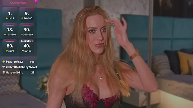 Snapshot of RockQueen_A chatting on 10/14/25, 05:25 RockQueen A online show from 10/14/25, 05:25