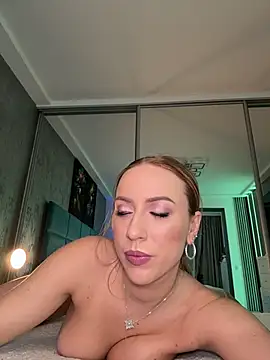 Snapshot of RockQueen_A chatting on 12/02/25, 04:51 RockQueen A online show from 12/02/25, 04:51