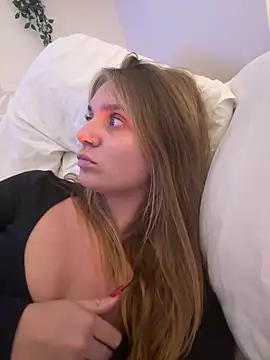 Snapshot of jessieamy chatting on 09/25/25, 08:34 jessieamy online show from 09/25/25, 08:34