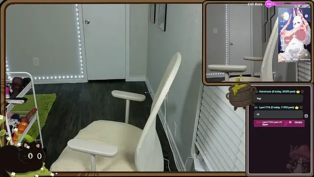 Snapshot of Cheybaaee chatting on 10/29/25, 01:41 Cheybaaee online show from 10/29/25, 01:41