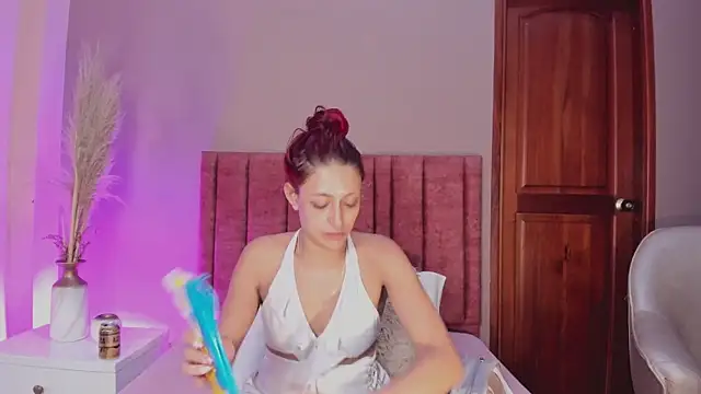 JupiteFox online show from 12/15/25, 09:30