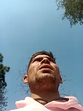 Snapshot of SunnyleoneBG chatting on 12/08/24, 07:58 SunnyleoneBG online show from 12/08/24, 07:58