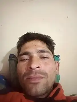 Snapshot of SunnyleoneBG chatting on 12/19/24, 12:01 SunnyleoneBG online show from 12/19/24, 12:01