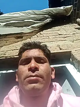 Snapshot of SunnyleoneBG chatting on 12/21/24, 04:30 SunnyleoneBG online show from 12/21/24, 04:30