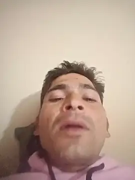 Snapshot of SunnyleoneBG chatting on 12/21/24, 11:55 SunnyleoneBG online show from 12/21/24, 11:55