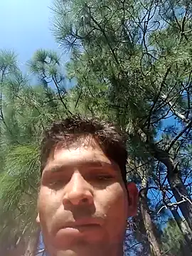 Snapshot of SunnyleoneBG chatting on 12/26/24, 05:04 SunnyleoneBG online show from 12/26/24, 05:04