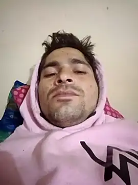 Snapshot of SunnyleoneBG chatting on 12/30/24, 01:15 SunnyleoneBG online show from 12/30/24, 01:15