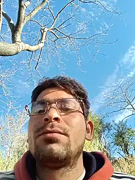 Snapshot of SunnyleoneBG chatting on 01/04/25, 04:01 SunnyleoneBG online show from 01/04/25, 04:01