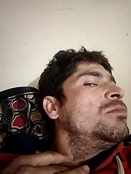 Snapshot of SunnyleoneBG chatting on 01/04/25, 12:38 SunnyleoneBG online show from 01/04/25, 12:38