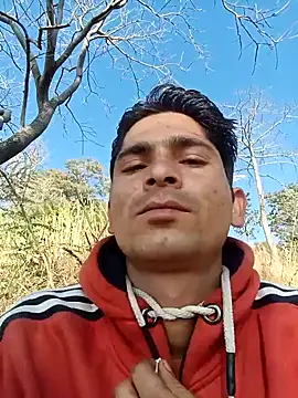 Snapshot of SunnyleoneBG chatting on 01/05/25, 09:05 SunnyleoneBG online show from 01/05/25, 09:05