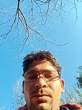 Snapshot of SunnyleoneBG chatting on 01/13/25, 03:12 SunnyleoneBG online show from 01/13/25, 03:12