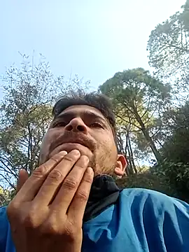 Snapshot of SunnyleoneBG chatting on 02/24/25, 04:05 SunnyleoneBG online show from 02/24/25, 04:05