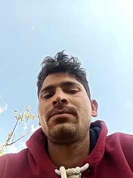 Snapshot of SunnyleoneBG chatting on 03/16/25, 10:33 SunnyleoneBG online show from 03/16/25, 10:33