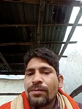 Snapshot of SunnyleoneBG chatting on 09/13/25, 01:38 SunnyleoneBG online show from 09/13/25, 01:38