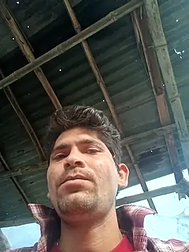 Snapshot of SunnyleoneBG chatting on 09/28/25, 01:22 SunnyleoneBG online show from 09/28/25, 01:22