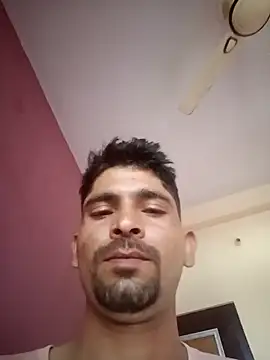 Snapshot of SunnyleoneBG chatting on 10/05/25, 05:28 SunnyleoneBG online show from 10/05/25, 05:28