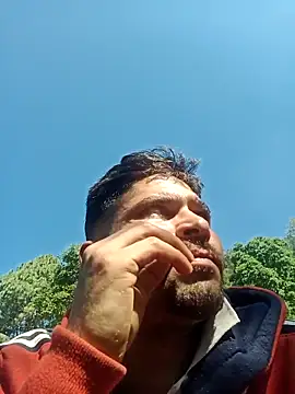 Snapshot of SunnyleoneBG chatting on 10/12/25, 05:28 SunnyleoneBG online show from 10/12/25, 05:28