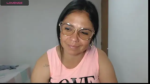 selena ferri online show from 10/25/25, 08:25