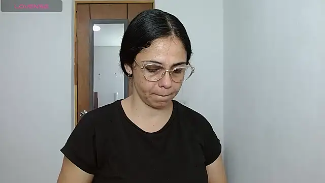 selena ferri online show from 04/10/26, 01:00