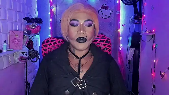 Snapshot of tsviolett chatting on 12/04/24, 08:51 tsviolett online show from 12/04/24, 08:51