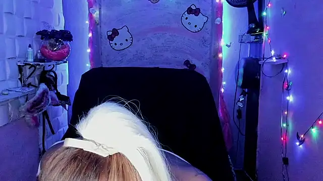 Snapshot of tsviolett chatting on 12/09/24, 08:44 tsviolett online show from 12/09/24, 08:44