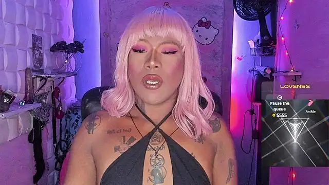 Snapshot of tsviolett chatting on 02/04/25, 06:17 tsviolett online show from 02/04/25, 06:17