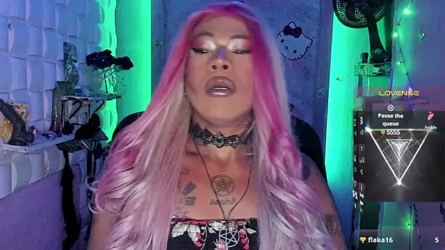 Snapshot of tsviolett chatting on 02/24/25, 08:58 tsviolett online show from 02/24/25, 08:58