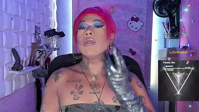 Snapshot of tsviolett chatting on 02/27/25, 07:26 tsviolett online show from 02/27/25, 07:26