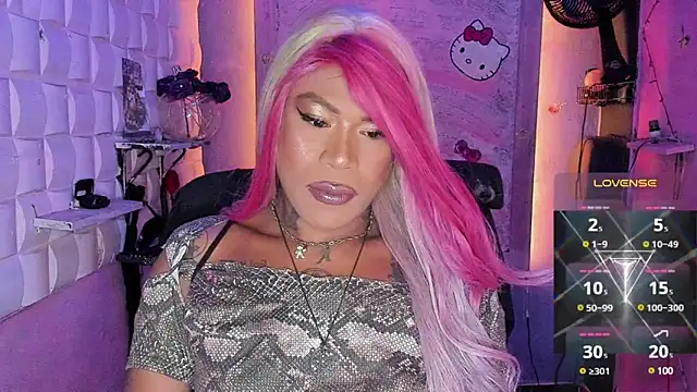 Snapshot of tsviolett chatting on 03/06/25, 06:37 tsviolett online show from 03/06/25, 06:37