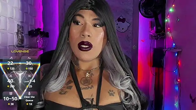 Snapshot of tsviolett chatting on 03/10/25, 09:18 tsviolett online show from 03/10/25, 09:18