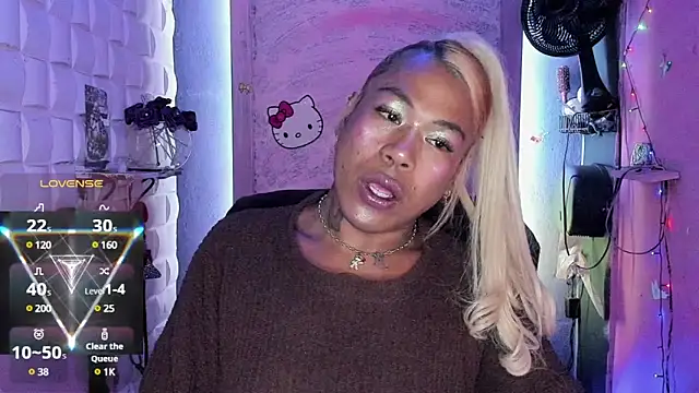 Snapshot of tsviolett chatting on 03/13/25, 05:39 tsviolett online show from 03/13/25, 05:39