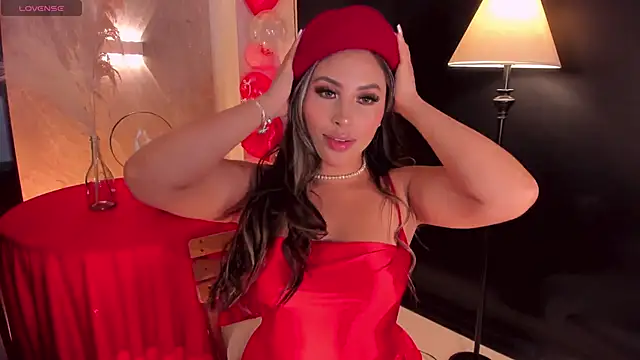 Snapshot of MiaRoberts1 chatting on 02/14/25, 08:59 MiaRoberts1 online show from 02/14/25, 08:59