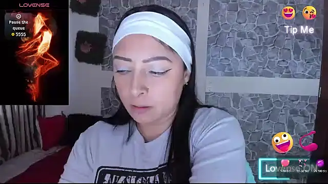 Snapshot of julybravo chatting on 09/13/25, 10:31 julybravo online show from 09/13/25, 10:31