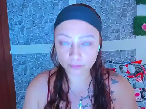 julybravo online show from 10/30/25, 03:57