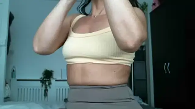 Snapshot of sexyrubyxx chatting on 06/04/26, 11:27 sexyrubyxx online show from 06/04/26, 11:27