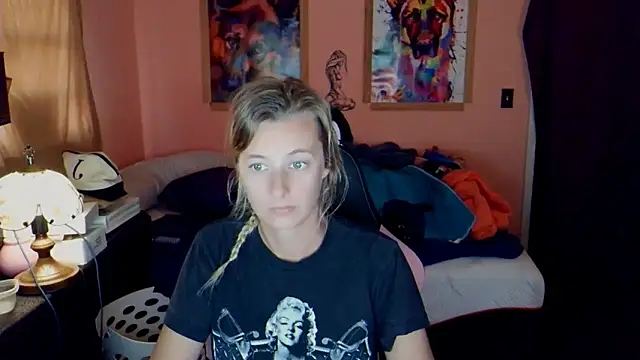 AsiaGoesPro online show from 12/17/25, 03:18