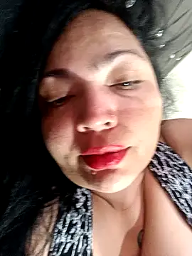 Snapshot of NIKOLE1301 chatting on 01/21/25, 04:48 NIKOLE1301 online show from 01/21/25, 04:48