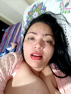 Snapshot of NIKOLE1301 chatting on 01/24/25, 10:51 NIKOLE1301 online show from 01/24/25, 10:51