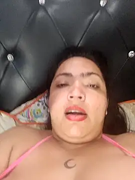 Snapshot of NIKOLE1301 chatting on 01/29/25, 08:14 NIKOLE1301 online show from 01/29/25, 08:14