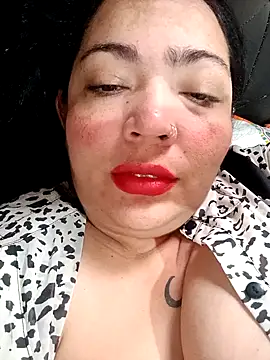 Snapshot of NIKOLE1301 chatting on 02/01/25, 05:16 NIKOLE1301 online show from 02/01/25, 05:16