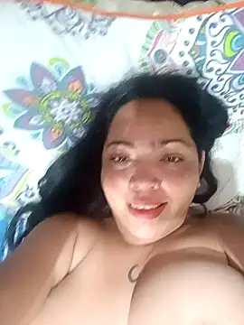 Snapshot of NIKOLE1301 chatting on 02/01/25, 11:37 NIKOLE1301 online show from 02/01/25, 11:37