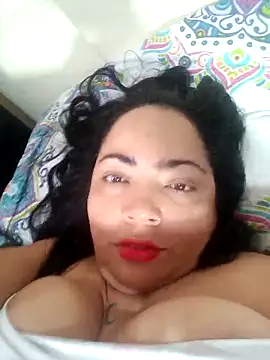 Snapshot of NIKOLE1301 chatting on 02/21/25, 07:54 NIKOLE1301 online show from 02/21/25, 07:54