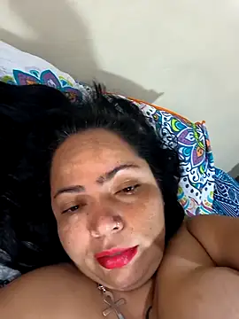 Snapshot of NIKOLE1301 chatting on 09/24/25, 01:25 NIKOLE1301 online show from 09/24/25, 01:25