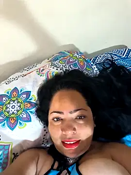 Snapshot of NIKOLE1301 chatting on 10/07/25, 02:03 NIKOLE1301 online show from 10/07/25, 02:03